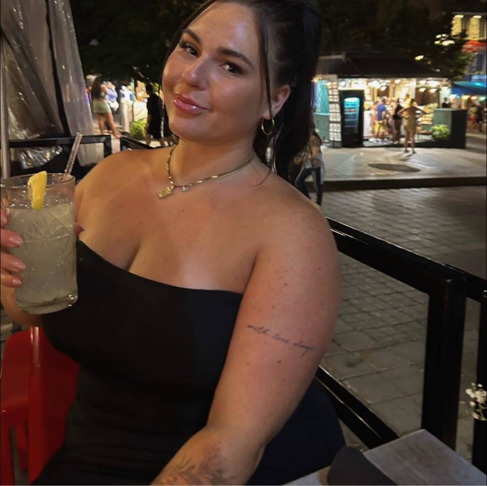 Meet your Posher, Hailey